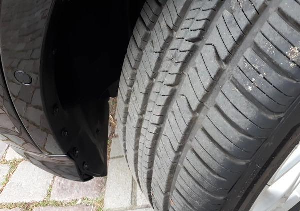 Ford Escape cena 77900 przebieg: 31654, rok produkcji 2019 z Słupsk małe 781
